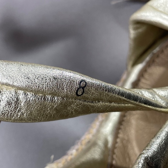 NEW You by Crocs Shoes Womens 8 gold brown leather wedge heels summer cocktail - Picture 7 of 11